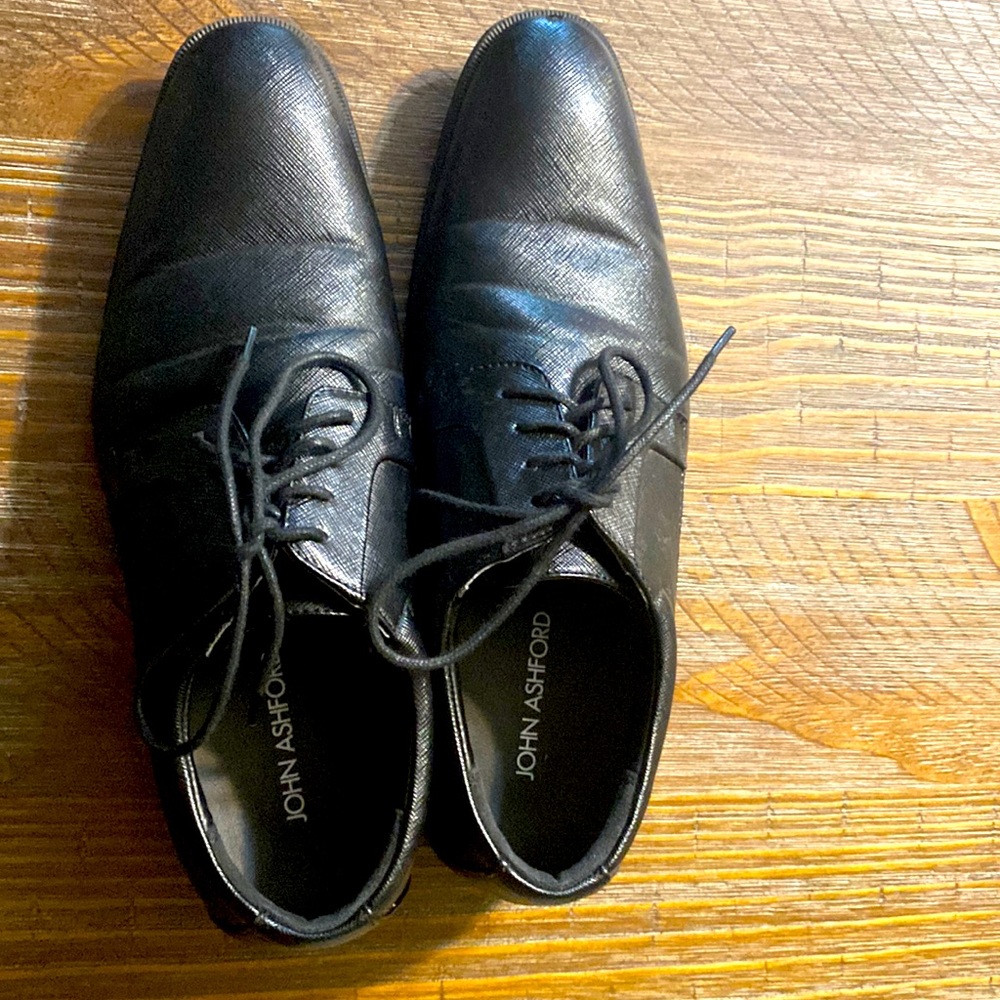 John Ashford dress shoes size 10 all black